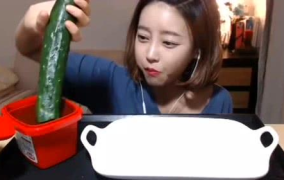 娱乐吃瓜酱的声音在线听,跟随吃瓜酱的声音，探寻明星隐私风云