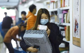 娱乐吃瓜酱大学生活费,娱乐吃瓜酱的校园消费真相